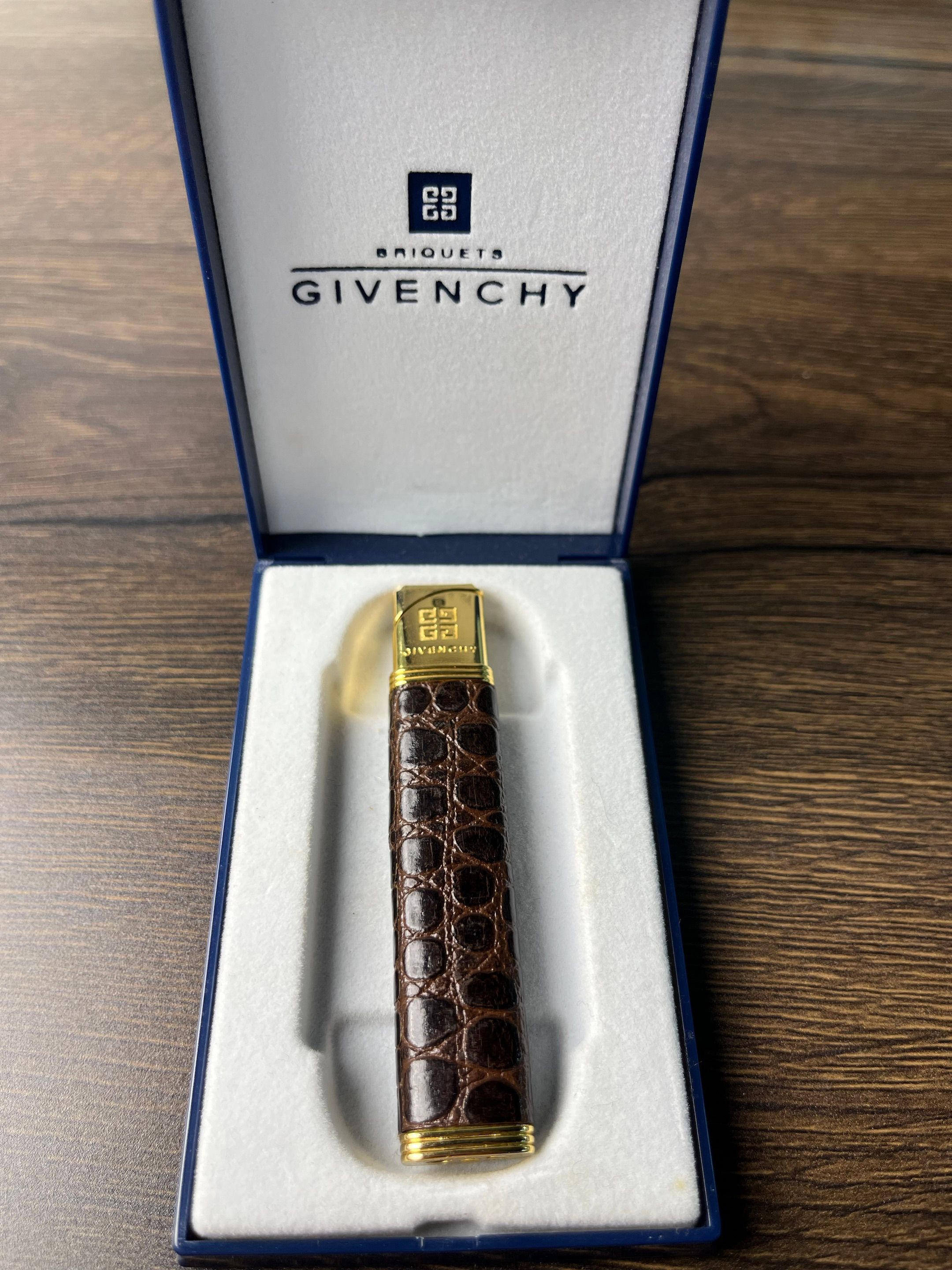 【c125】GIVENCHY ジバンシィ ガスライター